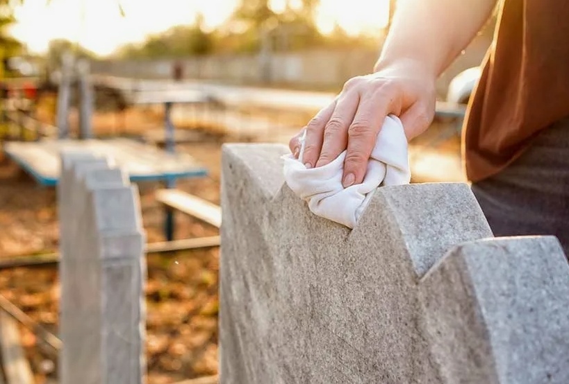 Виды пятен на граните и их особенности