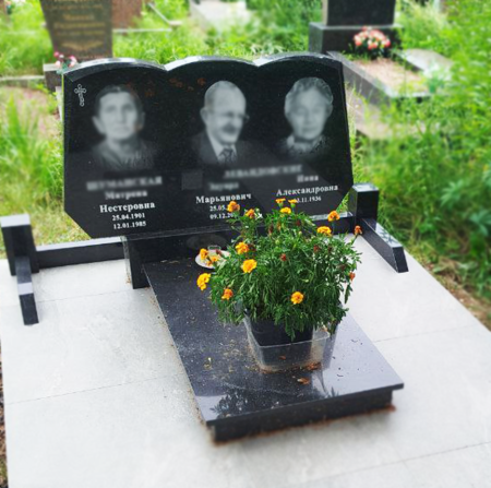 Горизонтальный памятник В-34